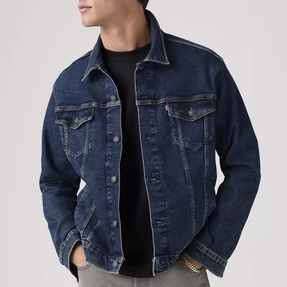 BRAND NEW Levi Denim Truck Jacket in Medium